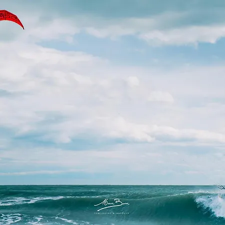 Lumineux 4 Couchages Avec Terrasse A 500m De La Plage, Parking Gratuit