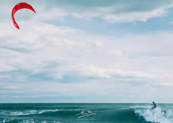 Lumineux 4 Couchages Avec Terrasse A 500m De La Plage, Parking Gratuit