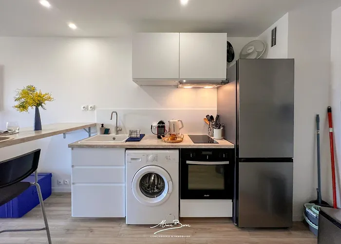 Lumineux 4 Couchages Avec Terrasse A 500m De La Plage, Parking Gratuit Six-Fours-les-Plages