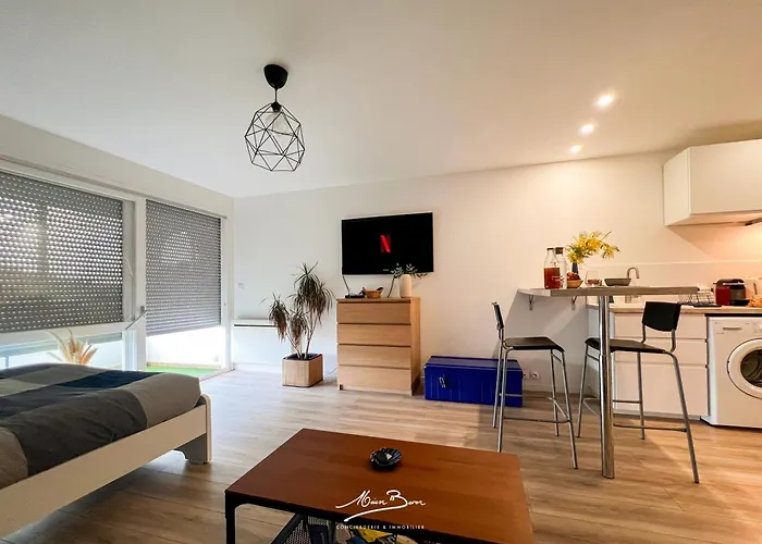 Apartman Lumineux 4 Couchages Avec Terrasse A 500m De La Plage, Parking Gratuit *